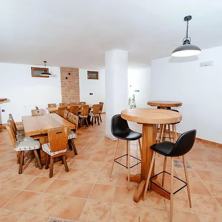 Zelena Oaza - בית חווה *