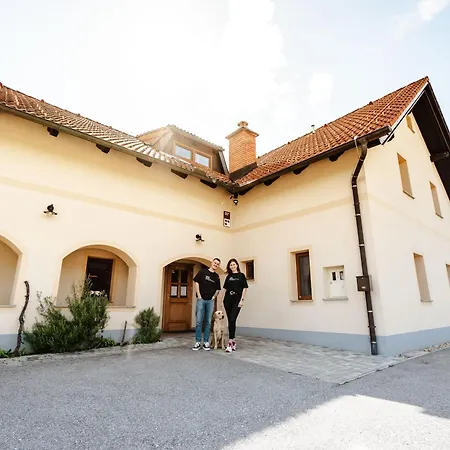 Zelena Oaza - Bauernhof