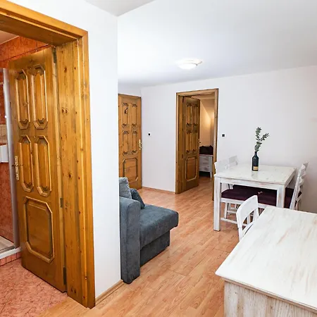 בית חווה Zelena Oaza - *