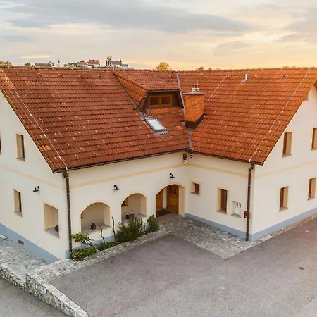 Zelena Oaza - Farma *